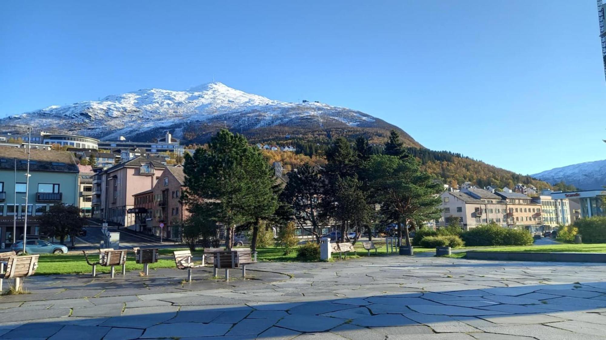 Koselig Og Moderne Leilighet, Meget Sentralt I Narvik Med Gratis Parkering! Εξωτερικό φωτογραφία